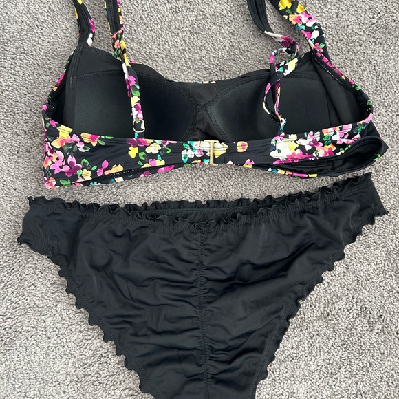Floral Bikini Set - Picture 2 of 2